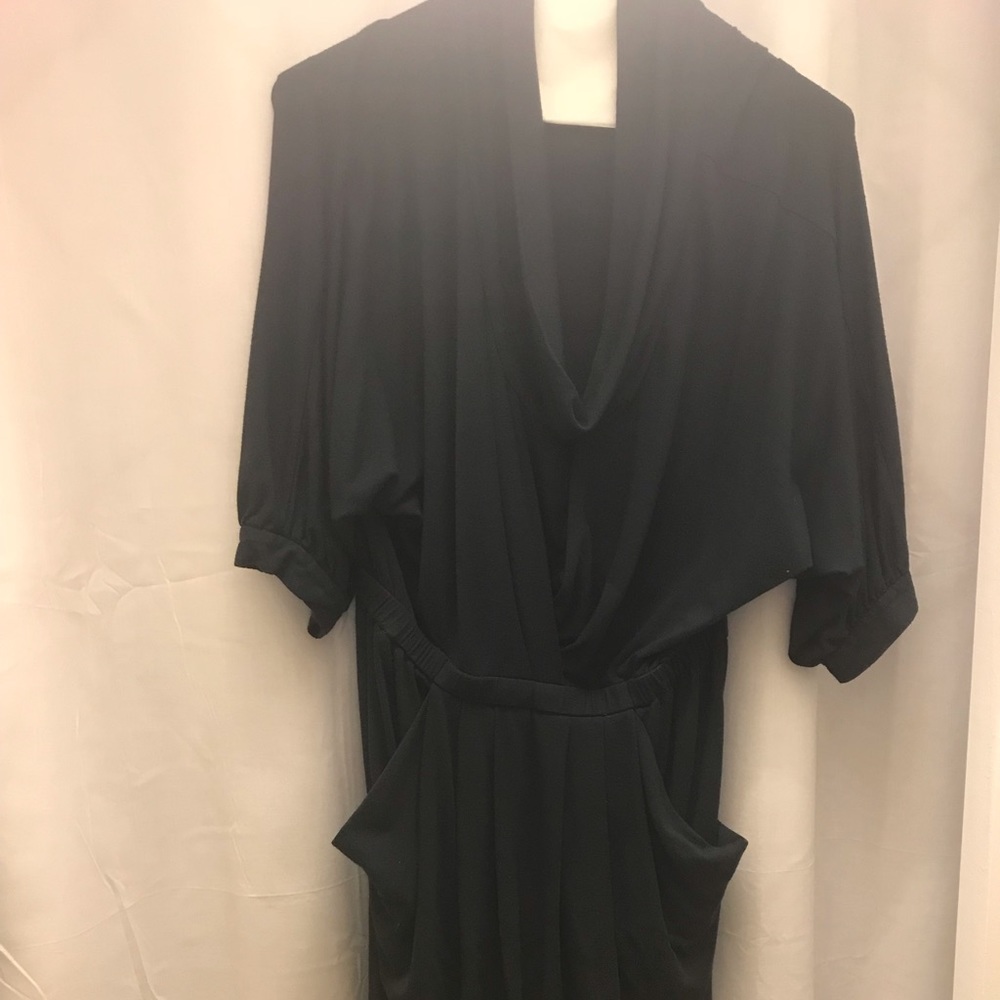 BCBG Navy dress with pockets EUC